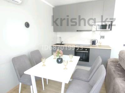 2-бөлмелі пәтер, 60 м², 9/10 қабат тәулігіне, Толе би 285 — Отеген батыра, бағасы: 20 000 〒 в Алматы, Ауэзовский р-н