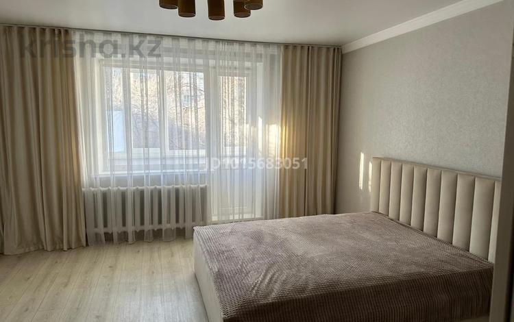1-бөлмелі пәтер · 41 м² · 4/5 қабат, Степной 3 ш/а. 1, бағасы: 17.5 млн ₸ в Караганде, Казыбек би р-н — фото 2