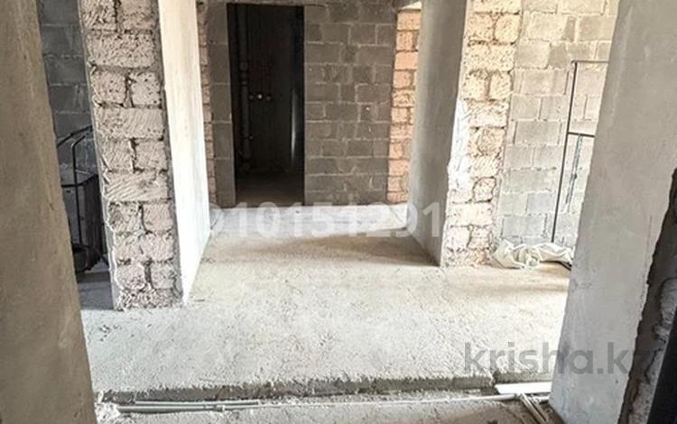 6-бөлмелі пәтер · 255 м² · 1/5 қабат, 34-ш/а. 12, бағасы: 39 млн ₸ в Актау, 34-й мкр — фото 2