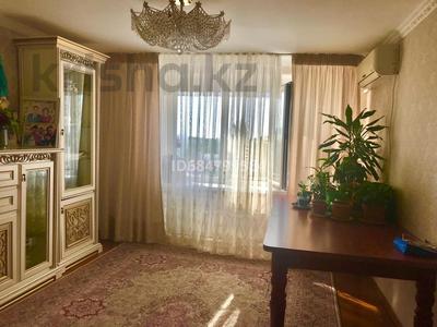 4-комнатная квартира · 75 м² · 4/5 этаж, Ильясова 18 — Жайна , Городской парк , 5 школа за 18 млн 〒 в 