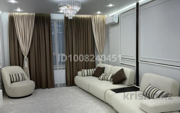 2-комнатная квартира · 78 м² · 13/16 этаж, К. Толеметова 85 за 300 000 〒 в Шымкенте, Абайский р-н — фото 2