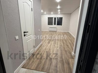 1-бөлмелі пәтер · 30 м² · 4/5 қабат, Республики 40 — Акимат Косшы, бағасы: 13 млн ₸
