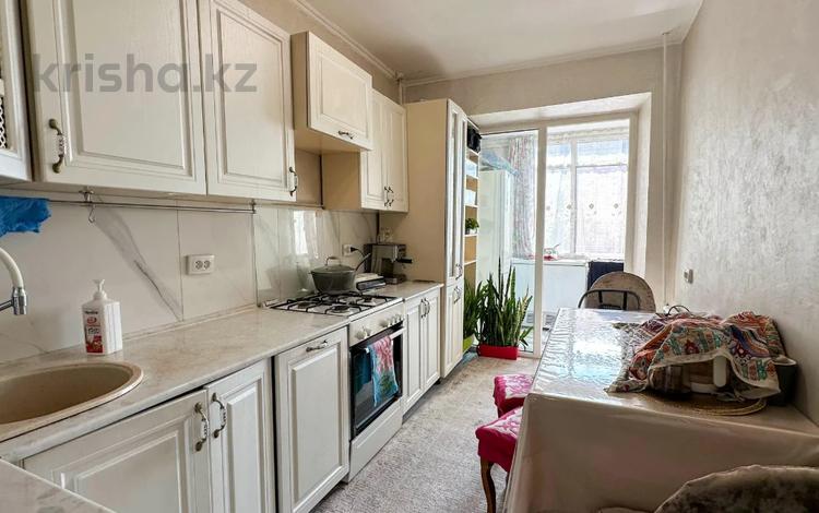3-комнатная квартира · 70 м² · 2/5 этаж, Каратал 2 за 26 млн ₸ в Талдыкоргане — фото 2