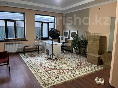 1-бөлмелі пәтер · 35 м² · 1/2 қабат, Алтын бесік ш/а. 32А, бағасы: 200 000 ₸ в Алматы, Ауэзовский р-н