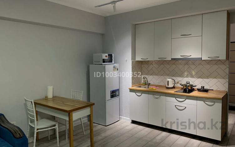 2-бөлмелі пәтер · 54.2 м² · 3/12 қабат, Тулебаева 49/1 — Гоголя Тулебаева, бағасы: 3 000 〒 в Алматы, Медеуский р-н — фото 2