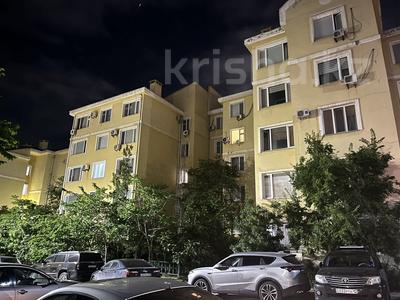 4-комнатная квартира · 111 м² · 4/5 этаж, 15-й мкр 64 за 37 млн ₸ в Актау