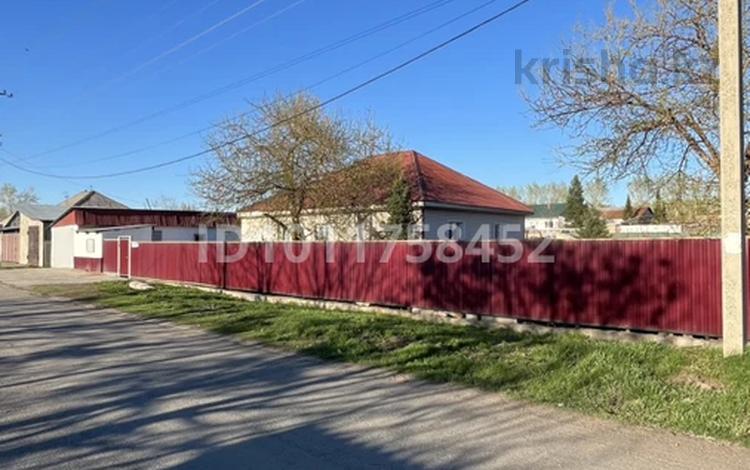 Отдельный дом · 3 комнаты · 70 м² · 18 сот., Инициативная 40 за 16.5 млн ₸ в Усть-Каменогорске — фото 10