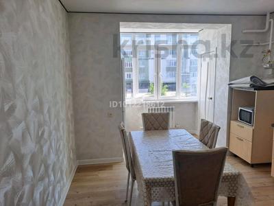 2-бөлмелі пәтер · 68 м² · 1/5 қабат, мкр. Алтын орда 49л, бағасы: 160 000 ₸ в Актобе