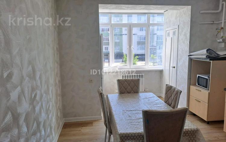 2-бөлмелі пәтер · 68 м² · 1/5 қабат, мкр. Алтын орда 49л, бағасы: 160 000 ₸ в Актобе — фото 2