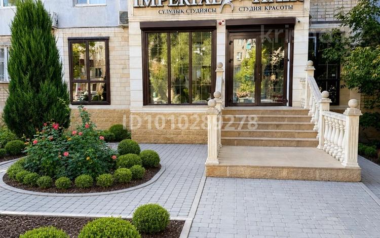 Салоны красоты · 77 м² за 36 млн ₸ в Уральске, мкр Школьник — фото 14