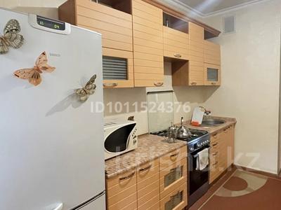 2-комнатная квартира · 54.4 м² · 4/5 этаж, Водник 1 6 за 25.5 млн 〒 в Боралдае (Бурундай), мкр Водник-1