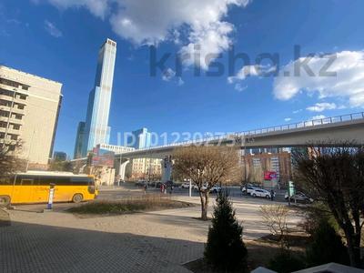2-бөлмелі пәтер · 49 м² · 3/9 қабат, Сыганак 33, бағасы: 350 000 ₸ в Астане, Есильский р-н