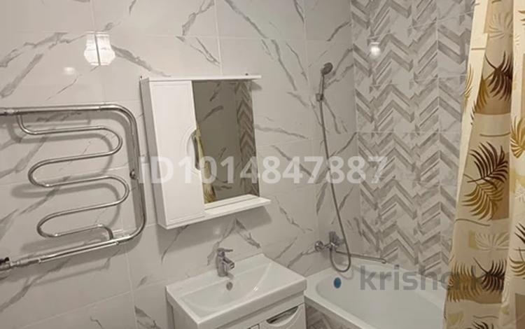 2-комнатная квартира · 55 м² · 8/12 этаж, Шевченко 109 — Шарипова-Шевченко за 420 000 ₸ в Алматы, Алмалинский р-н — фото 8
