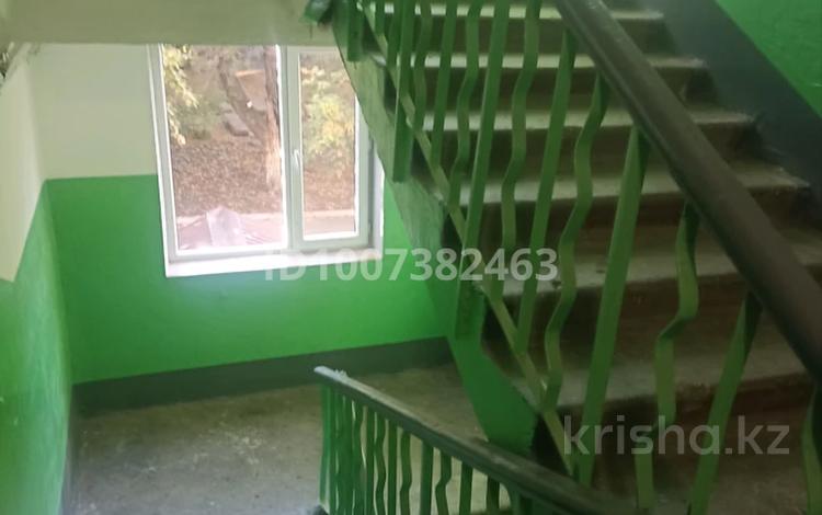 2-комнатная квартира · 45 м² · 2/5 этаж, Бауржан Момышулы 27/1 — 1 мкр, район Зорьки за 7.5 млн 〒 в Темиртау — фото 2