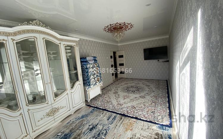 3-комнатная квартира, 100 м², 2/2 этаж, Багыта Бойжанова 7 за 15 млн 〒 в Кульсары — фото 2