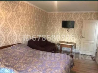 1-комнатная квартира · 48 м² · 1/5 этаж, 17-й микрорайон, 17-й микрорайон 16а — Супермаркета Алтын Дан за 14 млн 〒 в Шымкенте, Аль-Фарабийский р-н