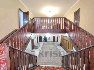 Отдельный дом · 11 комнат · 750 м² · 12 сот., мкр 8, Г.Жубанова 11 — Ресторан Сазсырнай за 125 млн 〒 в Актобе