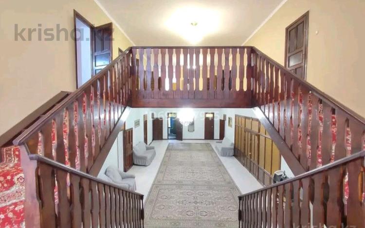 Отдельный дом · 11 комнат · 750 м² · 12 сот., мкр 8, Г.Жубанова 11 — Ресторан Сазсырнай за 125 млн ₸ в Актобе — фото 2