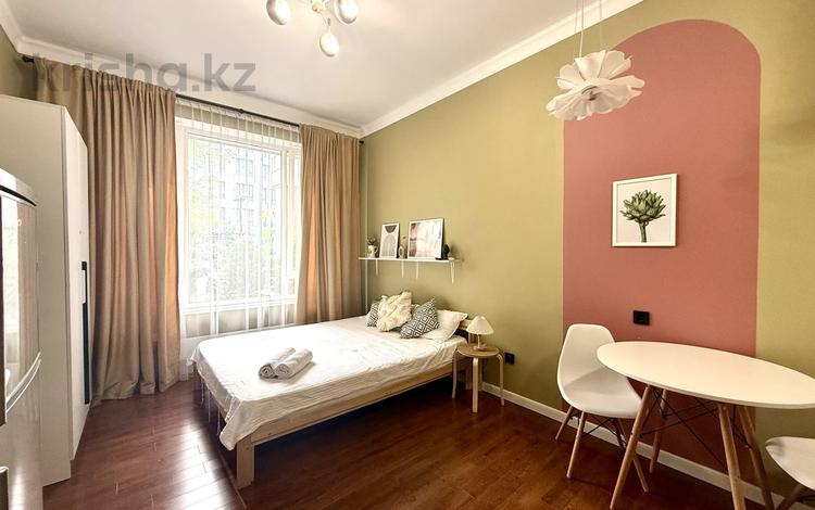 1-бөлмелі пәтер · 25 м² · 1/16 қабат, Абая 109/10, бағасы: 20 000 ₸ в Алматы, Алмалинский р-н — фото 2