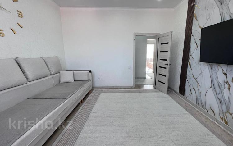 3-комнатная квартира · 84.1 м² · 5/5 этаж, мкр Юго-Восток, Муканова 51/8 за 37.5 млн ₸ в Караганде, Казыбек би р-н — фото 2