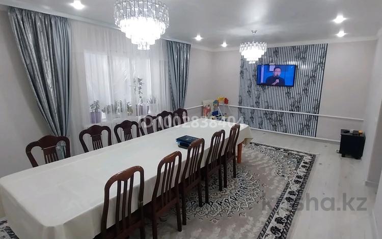 Отдельный дом · 5 комнат · 151 м² · 4 сот., Коктем 31 за 28 млн 〒 в Каргалы (п. Фабричный) — фото 2