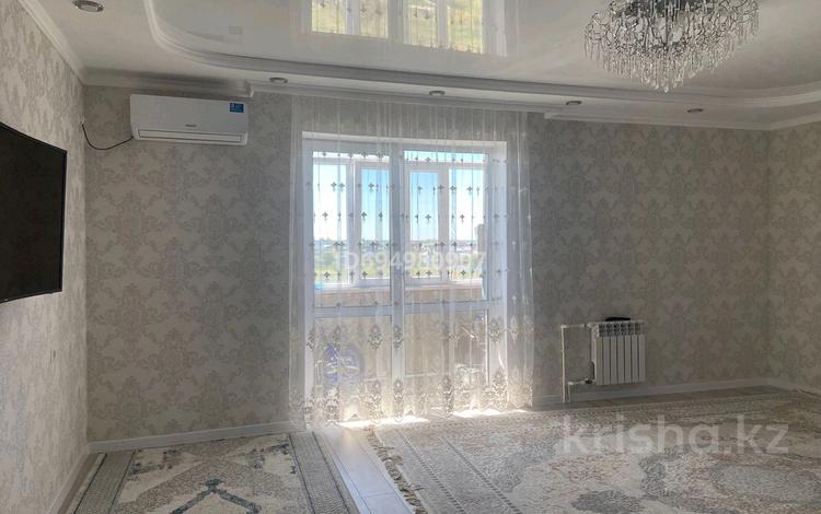 4-комнатная квартира · 128 м² · 4/9 этаж, мкр Жулдыз, Самал за 45 млн ₸ в Уральске — фото 2
