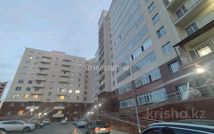1-комнатная квартира · 45 м² · 3/9 этаж, Кенен Азербаев 37/1, 42/1 — Ракымжан Кошкарбаев за 200 000 ₸ в Астане, Сарыарка р-н — фото 2