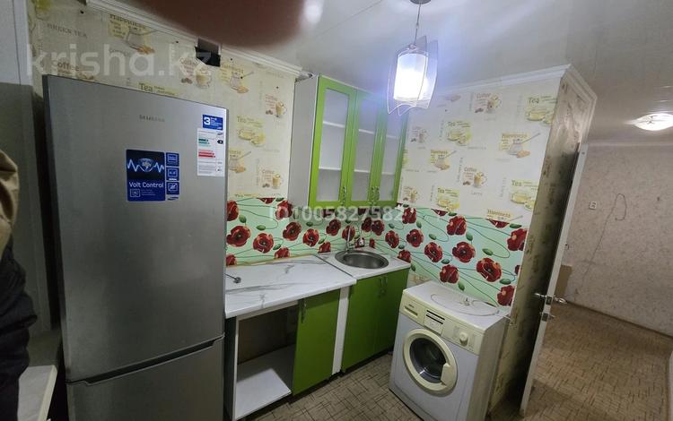 2-бөлмелі пәтер · 47 м² · 5/5 қабат, 1-й квартал, 1-й квартал, 2ой квартал — школы 13, магазин универсам, стоянка, магазин Алмаз, бағасы: 12.2 млн ₸ в Караганде, Алихана Бокейханова р-н — фото 2
