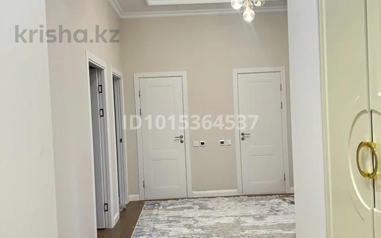 3-бөлмелі пәтер · 105 м² · 7/16 қабат, 16-ш/а., ​16-й микрорайон 64, бағасы: 45 млн ₸ в Актау, 16-й мкр  — фото 2