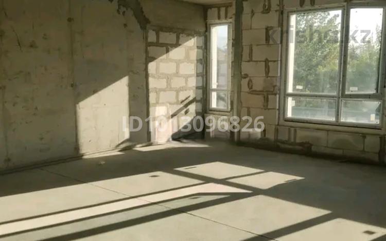 2-бөлмелі пәтер · 56.7 м² · 4/6 қабат, Илтипат 49, бағасы: 38.6 млн ₸ в Алматы, Наурызбайский р-н — фото 2