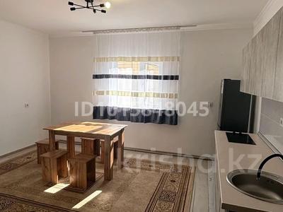 1-комнатная квартира · 50 м² · 1/2 этаж, мкр Думан-2, Нура — Угол ул Бурабай за 180 000 ₸ в Алматы, Медеуский р-н