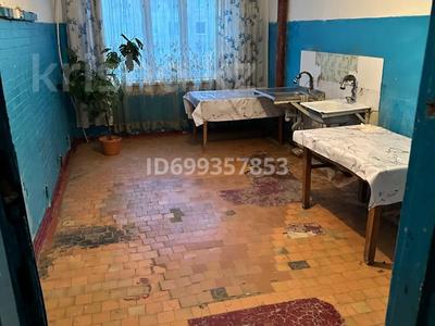 1-комнатная квартира · 15 м² · 2/5 этаж, Братьев жубановых 257/1 за 2 млн 〒 в Актобе