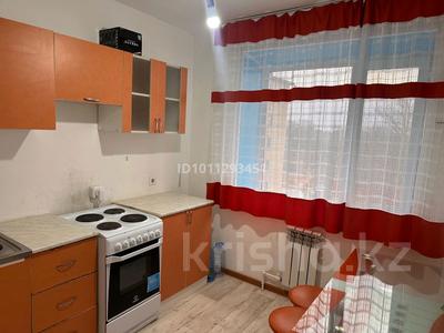 2-комнатная квартира · 62.5 м² · 3/5 этаж, Майкудук, Майкудук, Бирюзова 23Б за 140 000 ₸ в Караганде, Алихана Бокейханова р-н