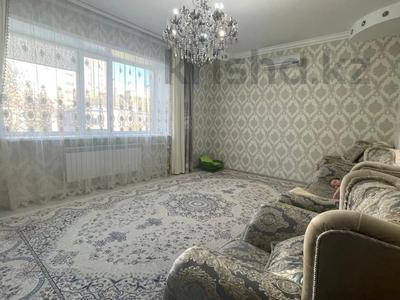 3-комнатная квартира, 115 м², 3/5 этаж, Жабаева за 47.5 млн 〒 в Петропавловске