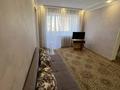 3-комнатная квартира · 55 м² · 2/5 этаж, мкр Новый Город, Комиссарова 32а за 15 000 ₸ в Караганде, Казыбек би р-н