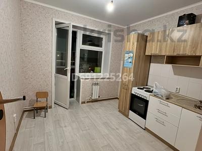 1-комнатная квартира, 37 м², 3/4 этаж, Торайгырова 109 — Торайгырова Энергетиков за 8.8 млн 〒 в Экибастузе