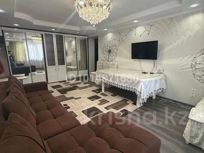 3-бөлмелі пәтер · 70 м² · 2/9 қабат, Сатпаева, бағасы: 30 000 ₸ в Усть-Каменогорске