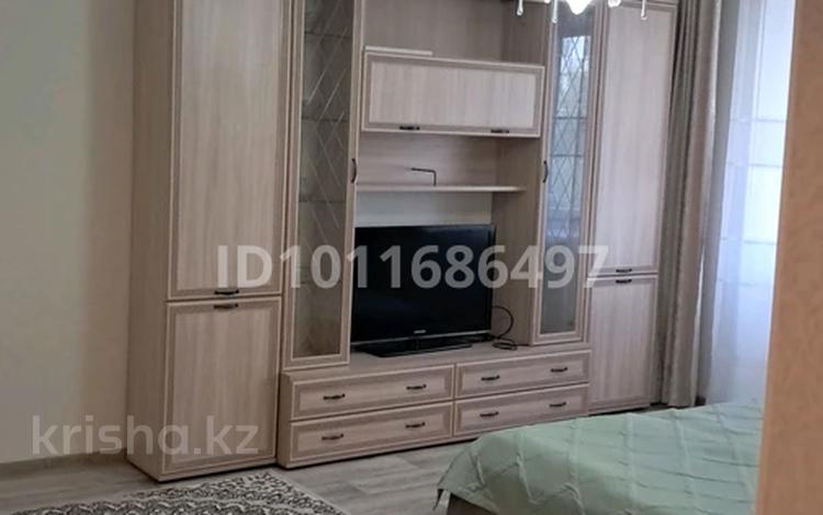 2-бөлмелі пәтер · 53 м² · 3/5 қабат, Проспект Республика 3/1 — Проспект Республика 3/1, бағасы: 15 000 ₸ в Астане, Сарыарка р-н — фото 2