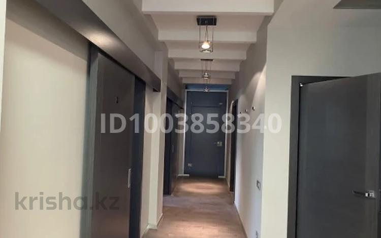 4-комнатная квартира · 168 м² · 2/9 этаж, мкр Самал-2 16Б за 160 млн 〒 в Алматы, Медеуский р-н — фото 5