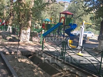 3-бөлмелі пәтер · 59 м² · 4/5 қабат, гагарина38 36 — кремлевская крытый рынок, бағасы: 21 млн ₸ в Шымкенте, Аль-Фарабийский р-н