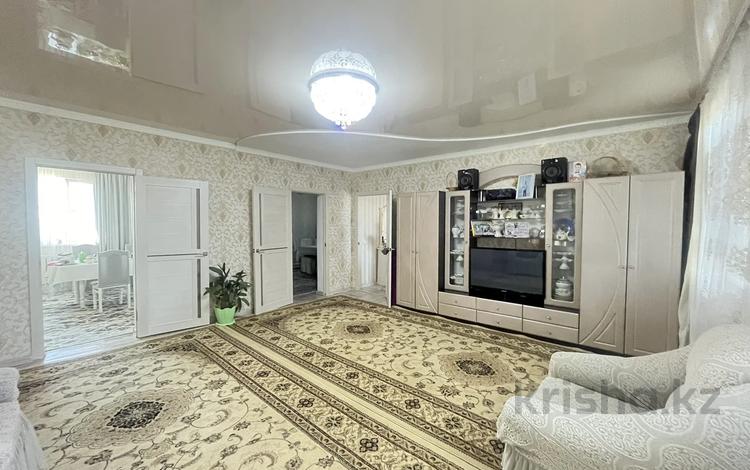 Жеке үй · 3 бөлме · 100 м² · 6 жүзд., Розыбакиева 2 А, бағасы: 35 млн ₸ в Талдыкоргане — фото 2