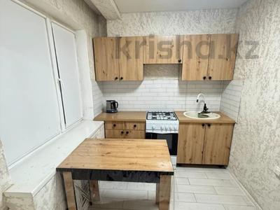 2-комнатная квартира · 43.2 м² · 1/5 этаж, мкр Центральный, Абая 17 за 13.5 млн 〒 в Атырау