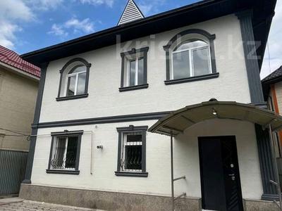 Жеке үй · 8 бөлме · 300 м², мкр Калкаман-2 — Мусабаева, бағасы: 1.8 млн 〒 в Алматы, Наурызбайский р-н