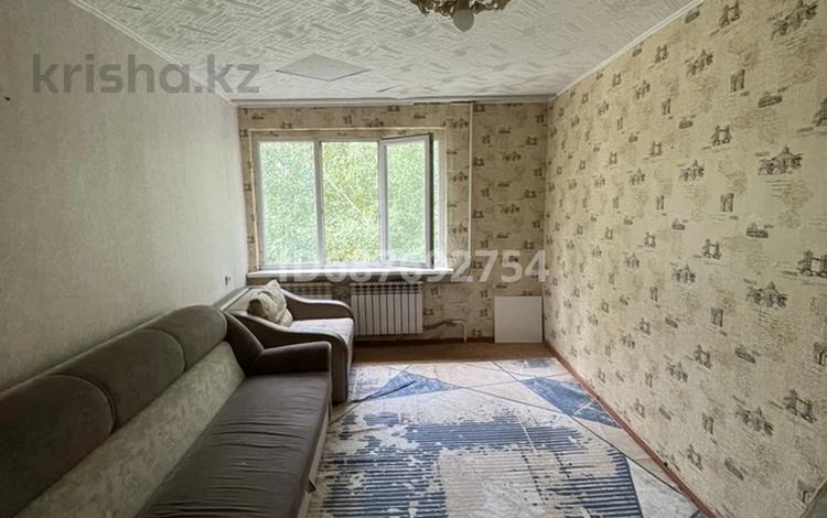 2-комнатная квартира, 40 м², 3/5 этаж, Кунаева 46 за 6.7 млн 〒 в Риддере — фото 2