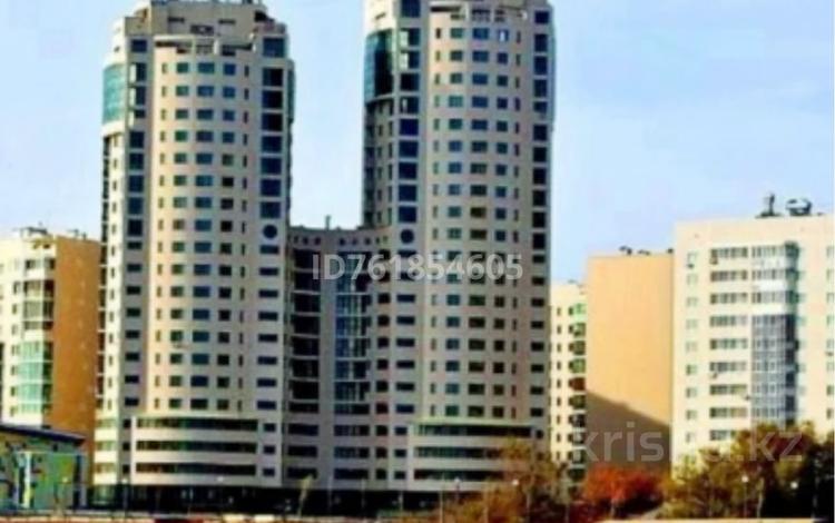 3-комнатная квартира · 117 м² · 11/14 этаж, Тараса Шевченко 8 — Набережная, отель Radisson 5 * за 54 млн ₸ в Астане, Сарыарка р-н — фото 2