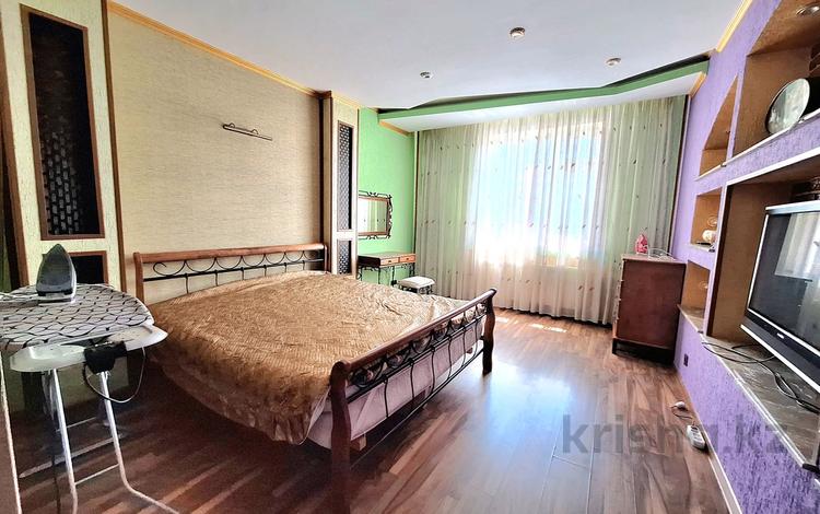 3-комнатная квартира · 100 м² · 4/12 этаж, Мауленова — Сейфуллина за 400 000 ₸ в Алматы, Алмалинский р-н — фото 10