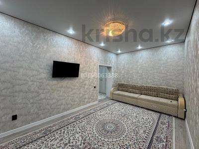 1-бөлмелі пәтер · 60 м² · 4/7 қабат, Алтын орда ш/а., Микрорайон Батыс-2 — Супермаркет Анвар по Мангилик ел, рядом Smart Bilim, бағасы: 200 000 ₸ в Актобе, мкр. Алтын орда