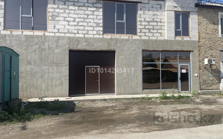 Свободное назначение · 200 м² за 399 800 ₸ в Караганде, Казыбек би р-н — фото 2