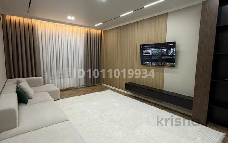 2-комнатная квартира · 86 м² · 2/9 этаж, мкр 12 15д за 45.5 млн 〒 в Актобе — фото 2