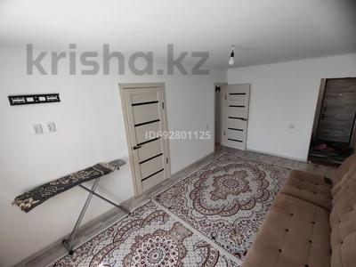 2-комнатная квартира, 41 м², 1/4 этаж, Аккозиева 14 за 12.5 млн 〒 в Таразе